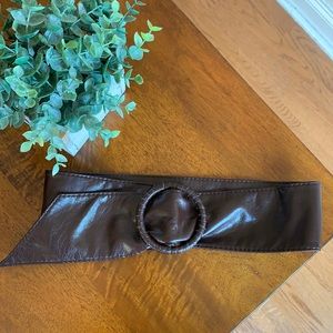Brown faux leather wide belt ✨